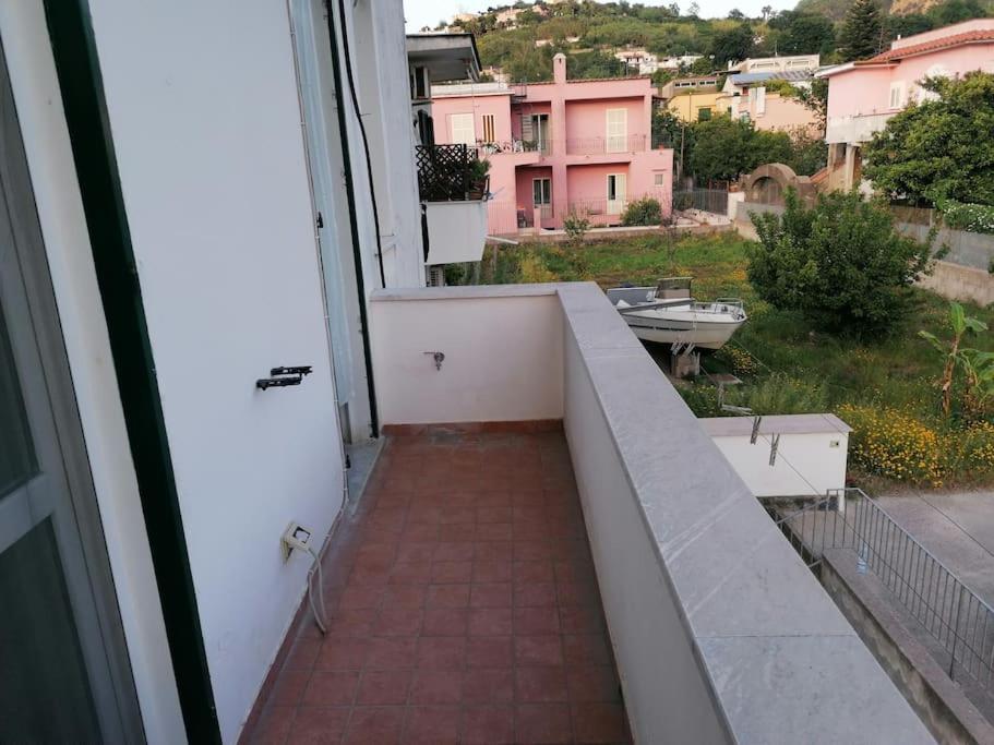 Grazioso Appartamento A Ischia Zona Pilastri エクステリア 写真